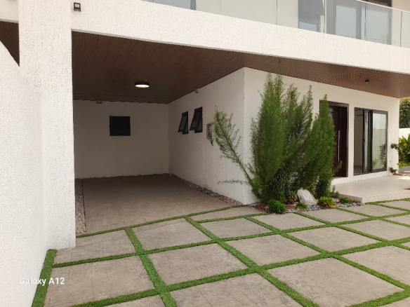 5 bedroom house for sale at tse addo