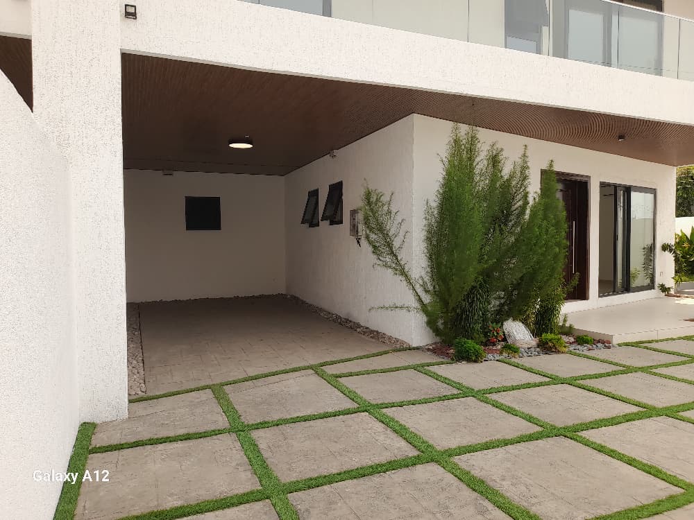 5 bedroom house for sale at tse addo