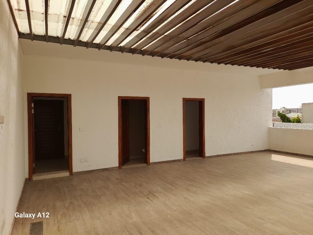 5 bedroom house for sale at tse addo