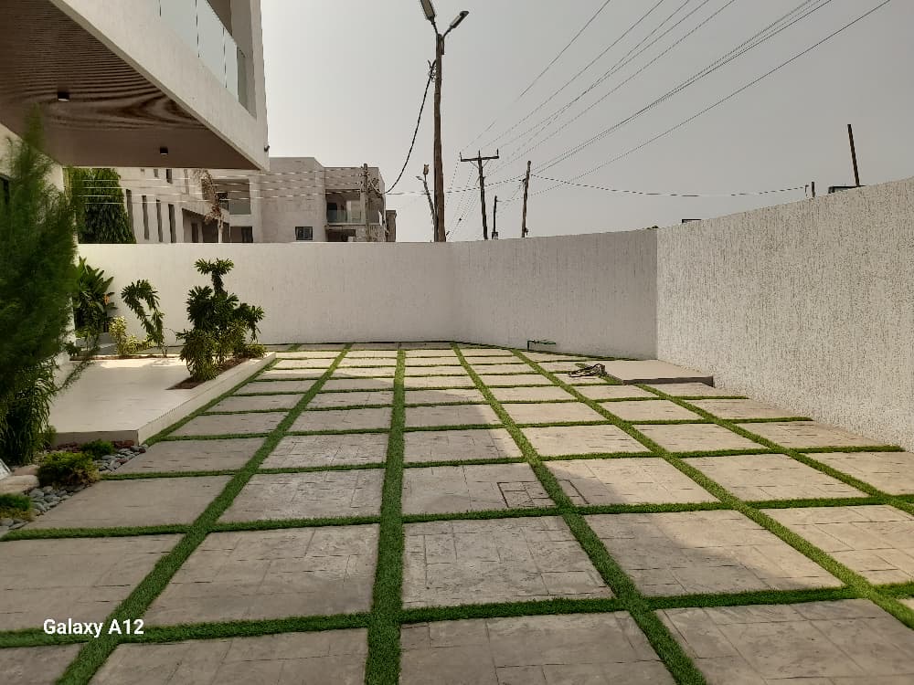 5 bedroom house for sale at tse addo