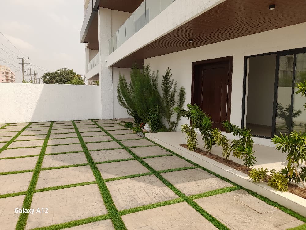 5 bedroom house for sale at tse addo