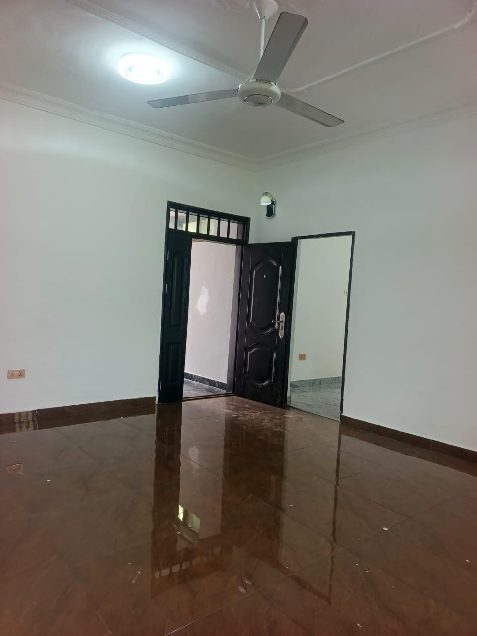 Chamber and hall self contain for rent at teshie bush road bush road