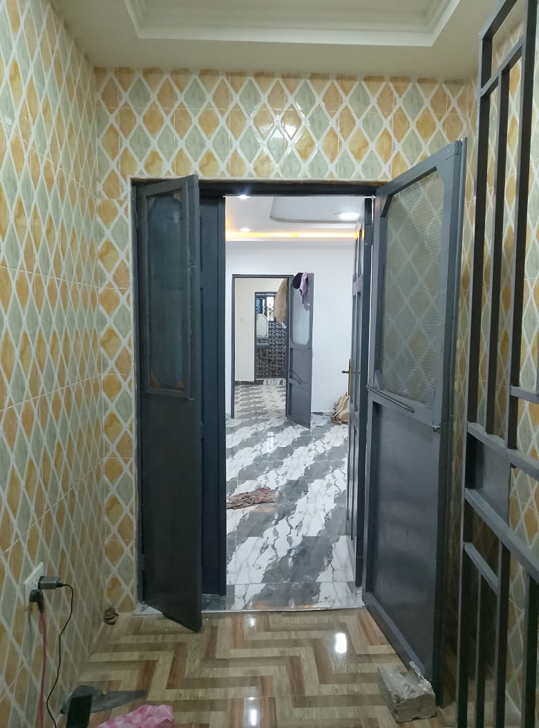 Chamber and self contain for rent at teshie Abgliza bush road