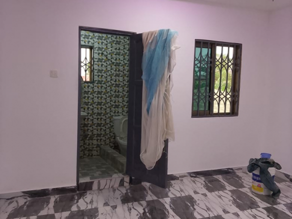 Chamber and self contain for rent at teshie Abgliza bush road