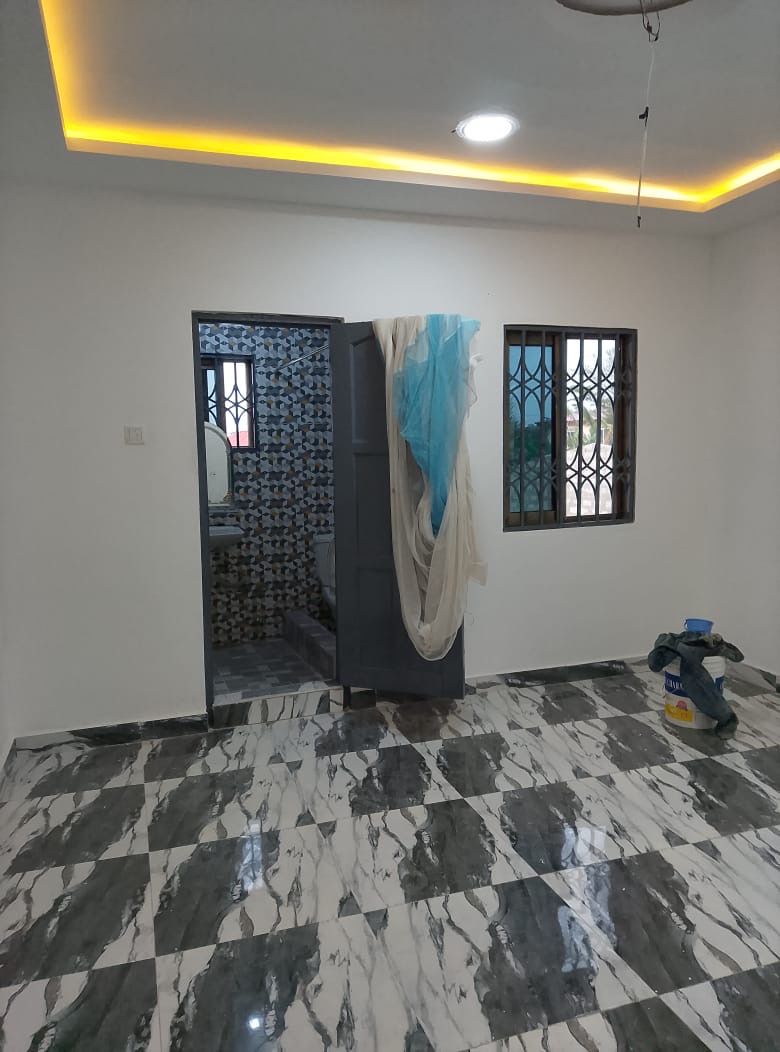 Chamber and self contain for rent at teshie Abgliza bush road