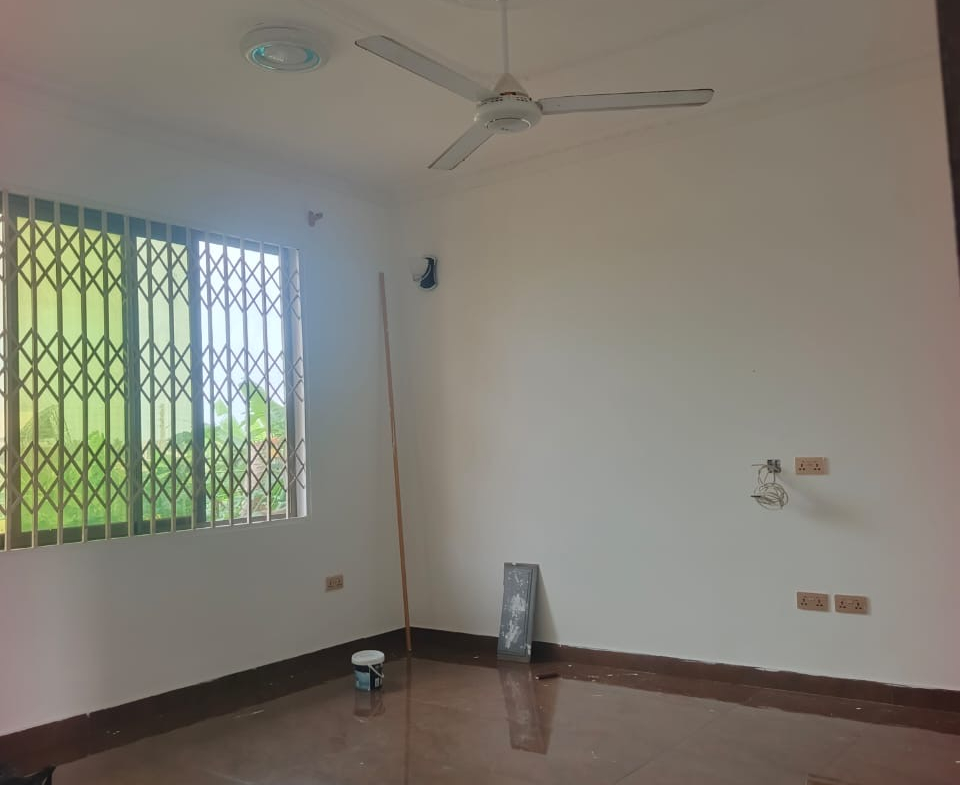 Chamber and hall self contain for rent at teshie bush road bush road