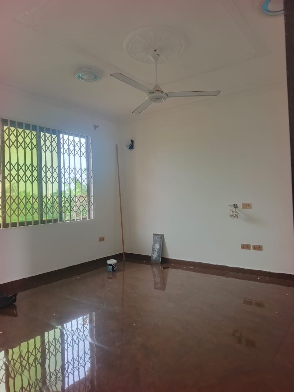 Chamber and hall self contain for rent at teshie bush road bush road
