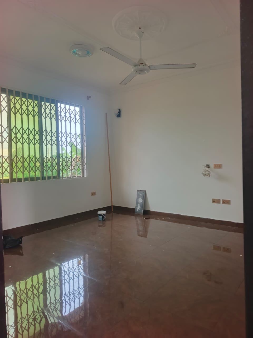 Chamber and hall self contain for rent at teshie bush road bush road