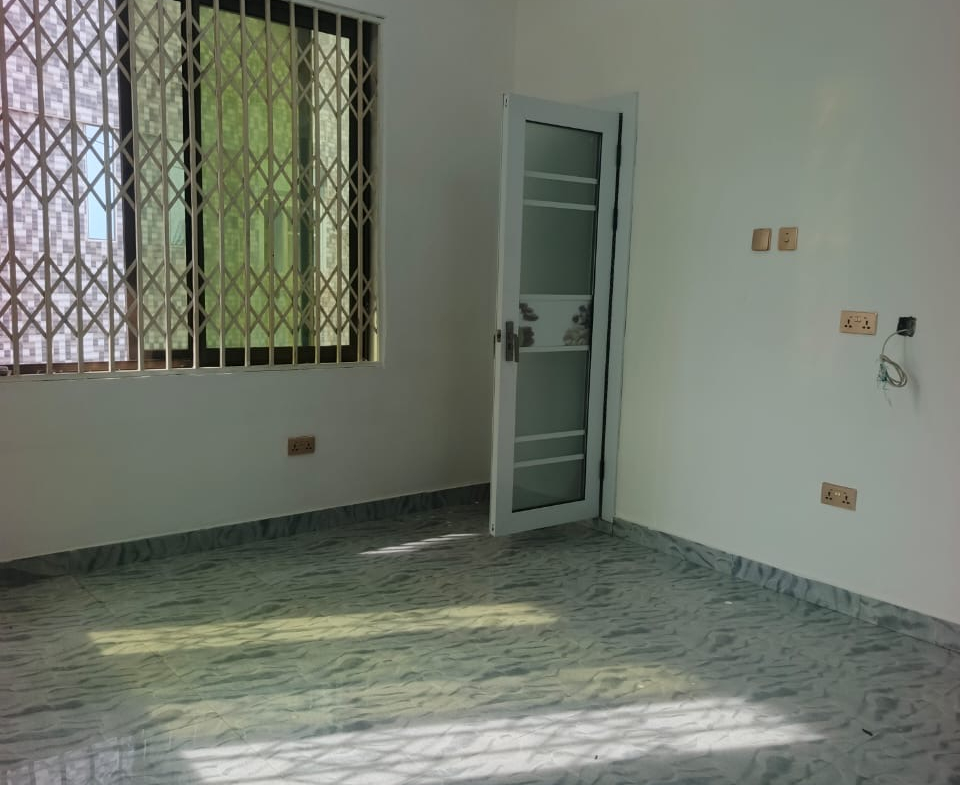 Chamber and hall self contain for rent at teshie bush road bush road