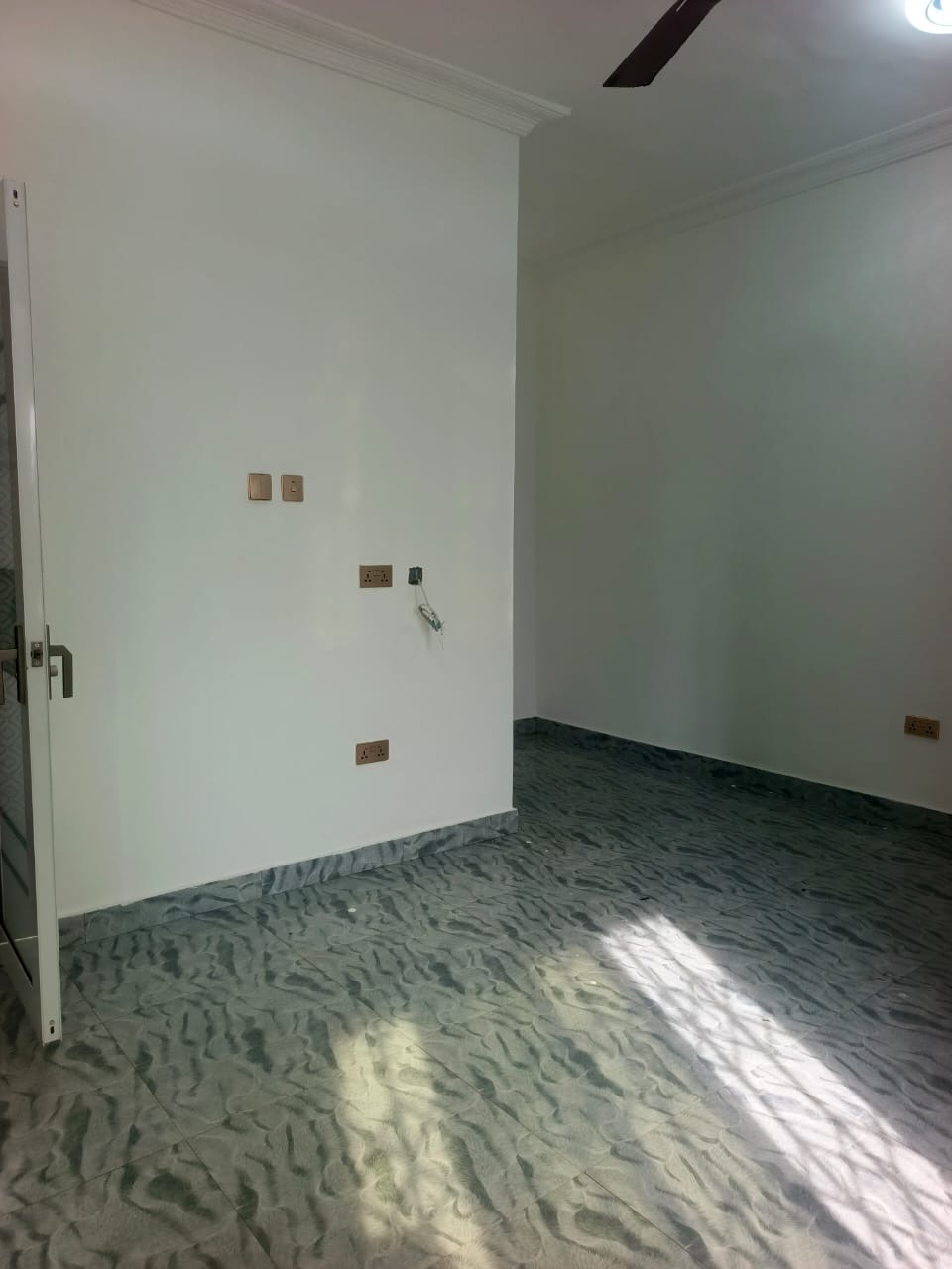 Chamber and hall self contain for rent at teshie bush road bush road