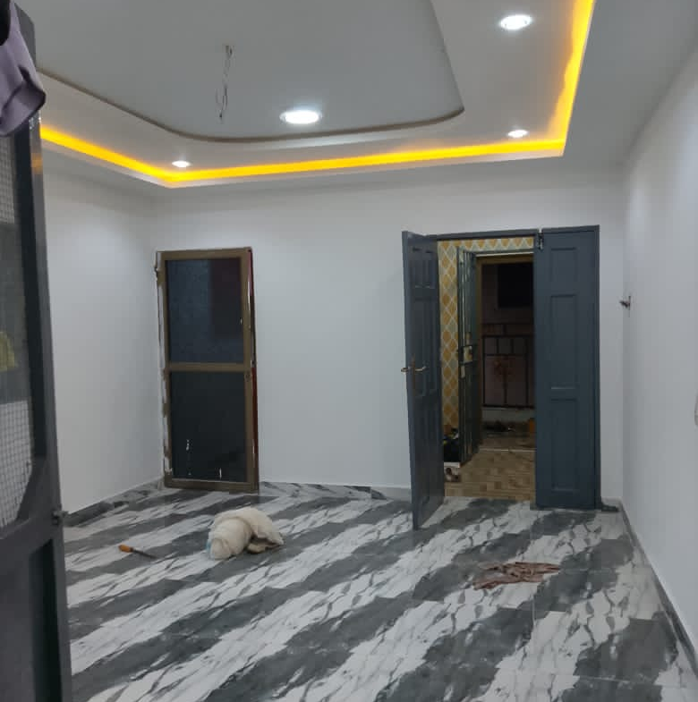 Chamber and self contain for rent at teshie Abgliza bush road