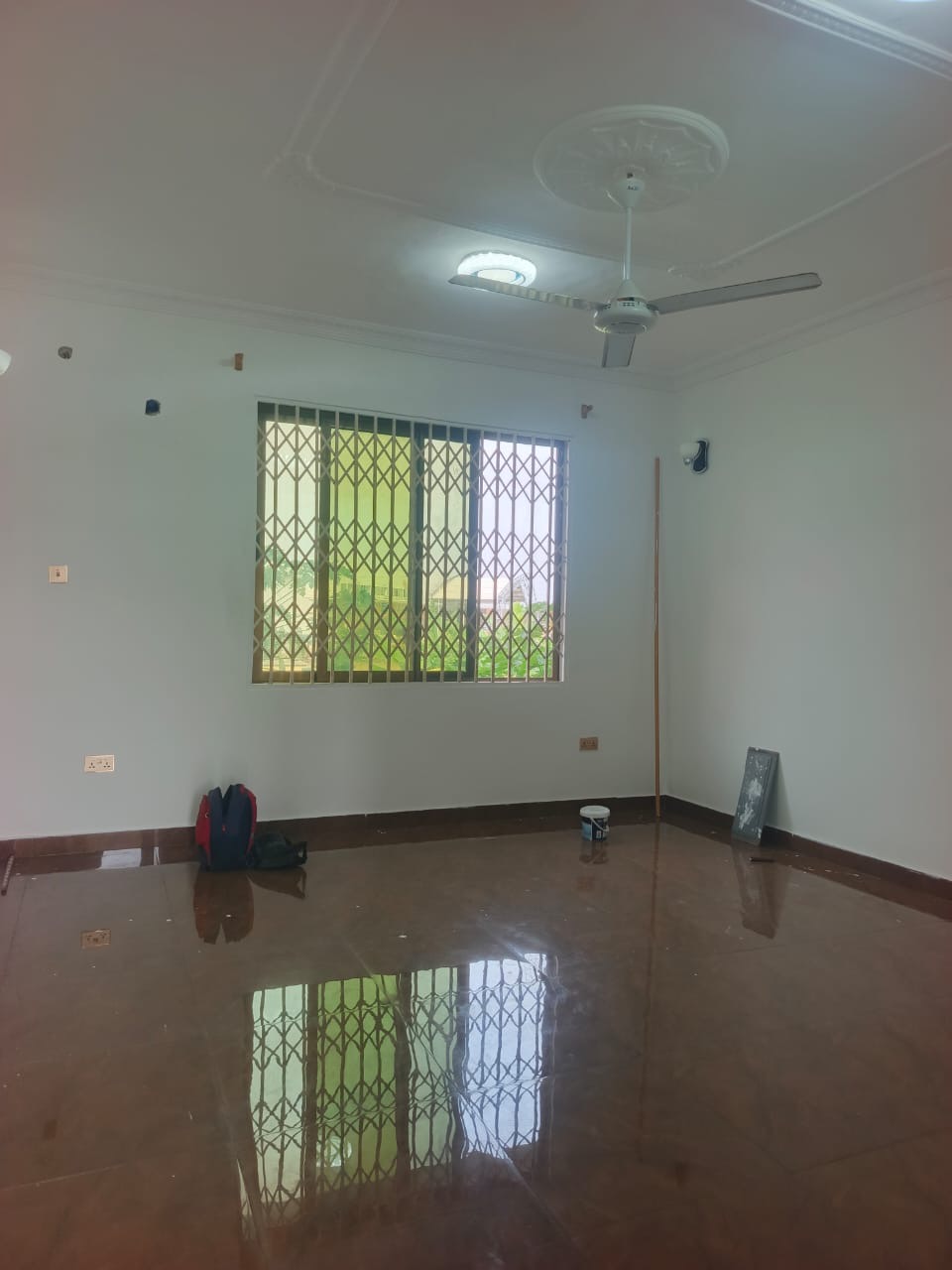Chamber and hall self contain for rent at teshie bush road bush road
